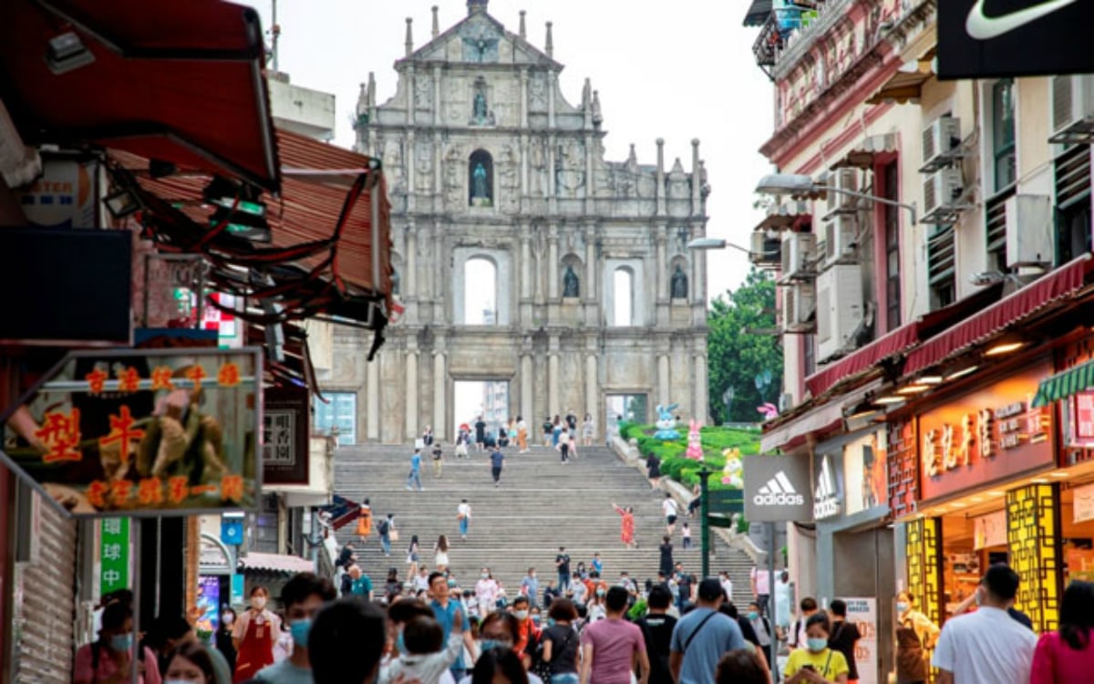 Macau Reports October Surge in Visitor Numbers, Golden Weeks Pays Off